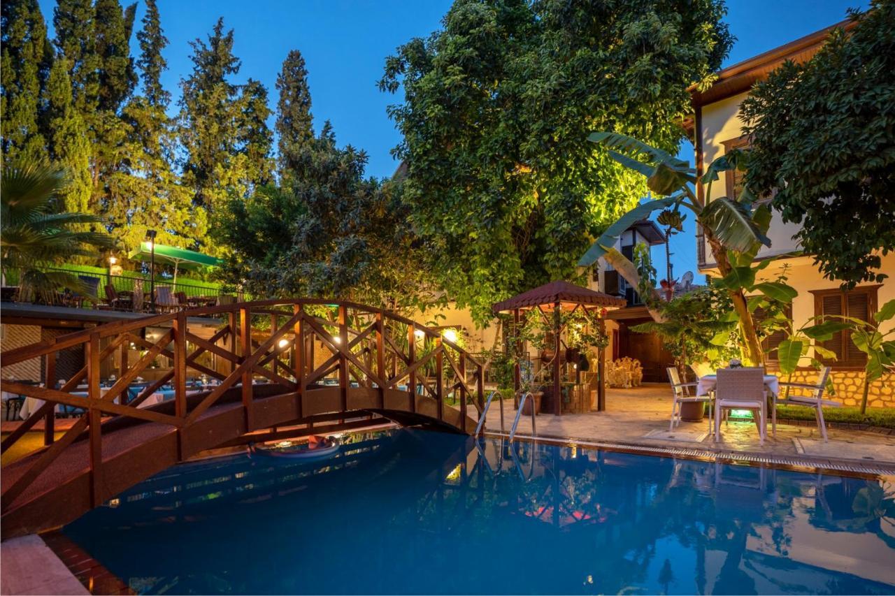 Castle Old Town Hotel Antalya Exterior foto